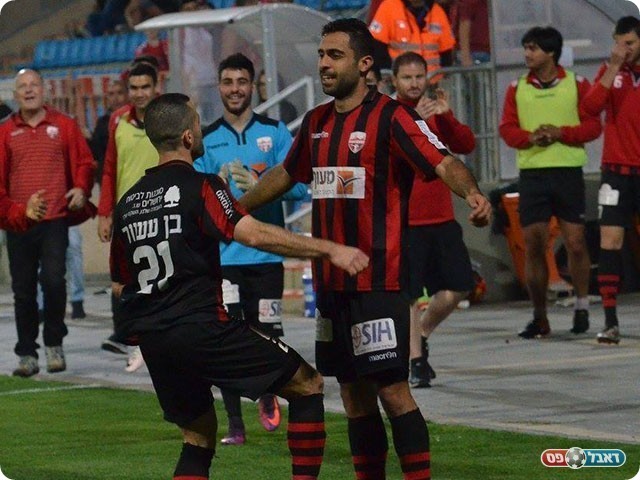 שניהם בנבחרת. שמעון הרוש ושלומי בן עשור (אבי רביבו)